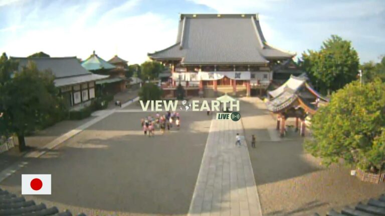 Live Webcam Ikegami Honmon-ji Temple, Japan.