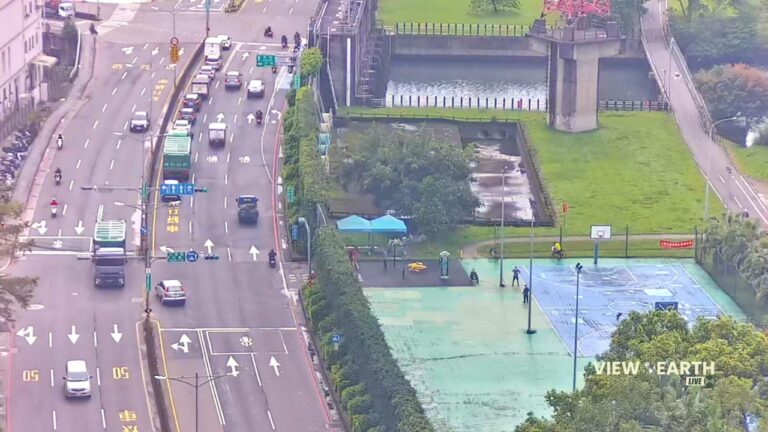 Live Taipei City Street cam Section 2, Huanhe West Rd, Taiwan